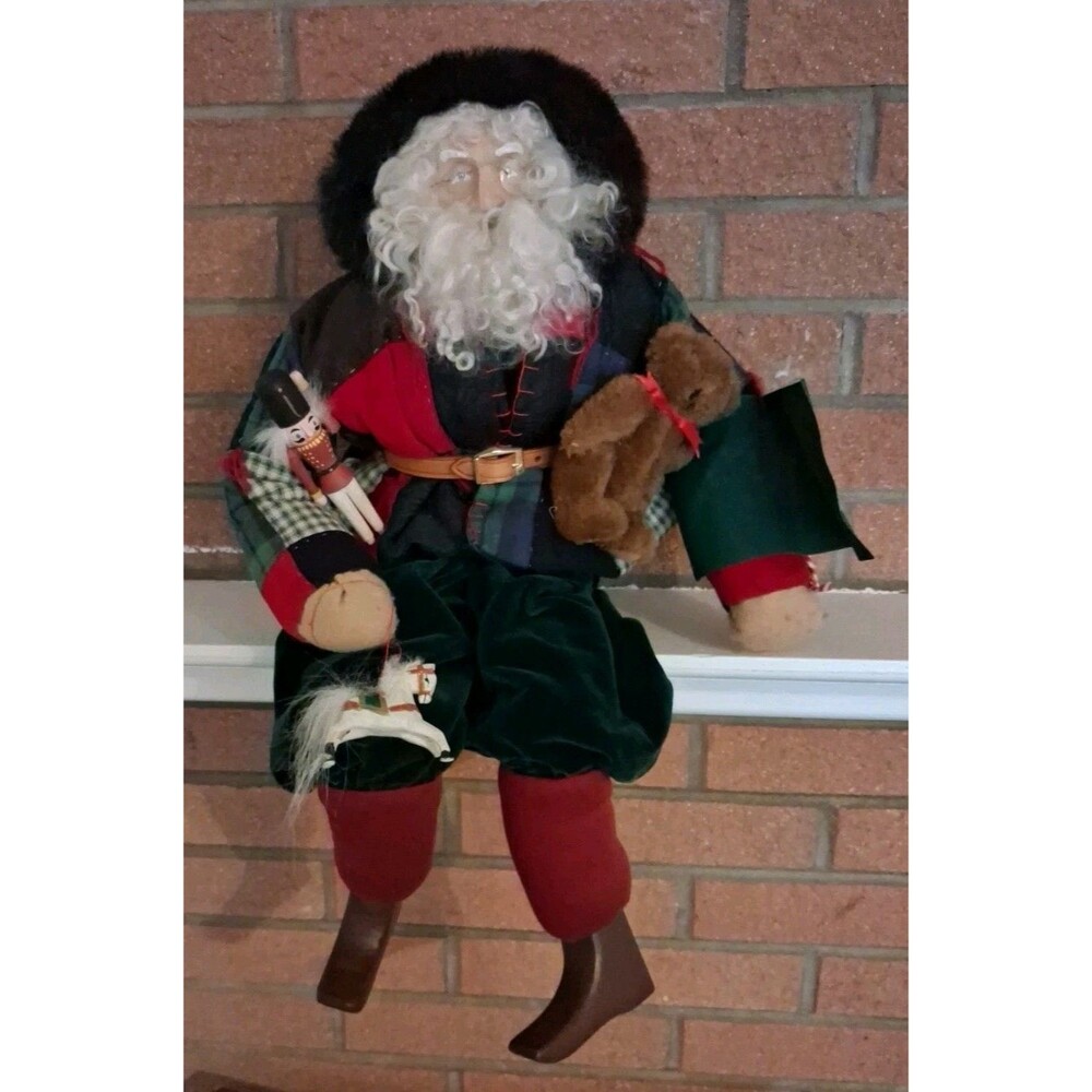 House Of Hatten Ye Olde Santa Maker By Dee Gann Santa Sitting Position W/ Gifts